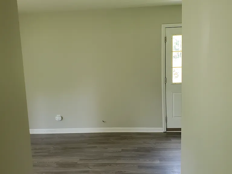216 Lakeside Ave — Photo 9
