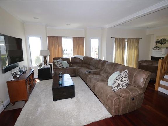 2nd image of 143 Grovers Ave #143