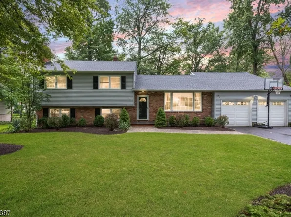 105 Sutton Dr, Berkeley Heights Twp., NJ 07922