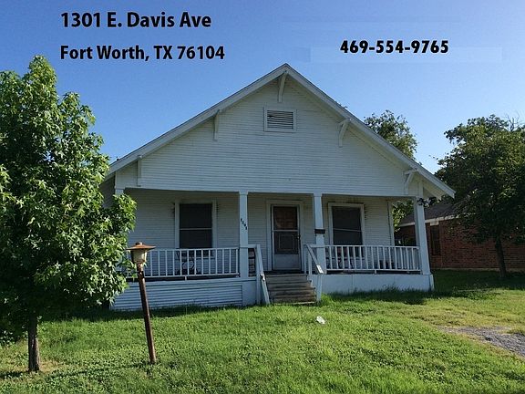 2nd image of 1301 E Davis Ave