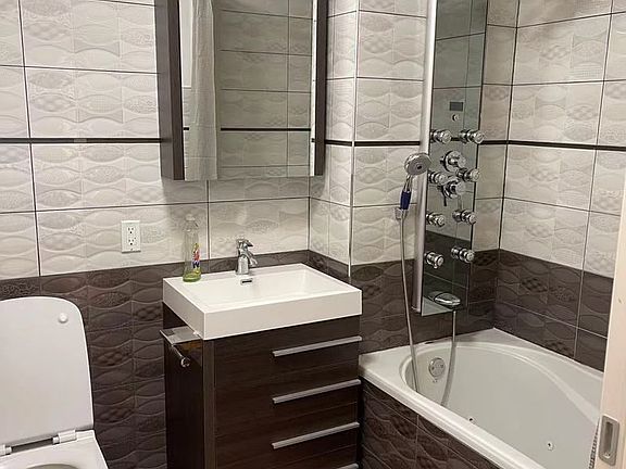 2nd image of 8629 Bay Pkwy APT 6C