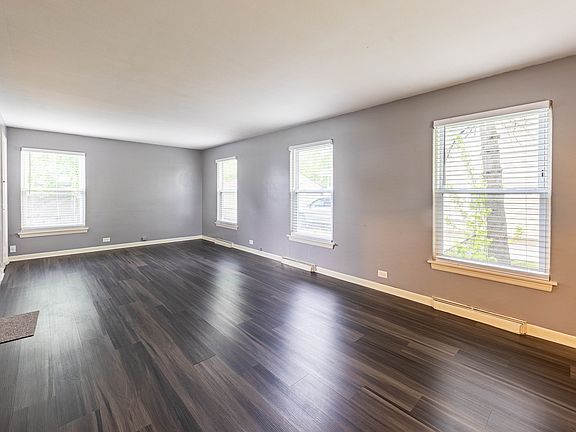5th image of 2633 Scott St