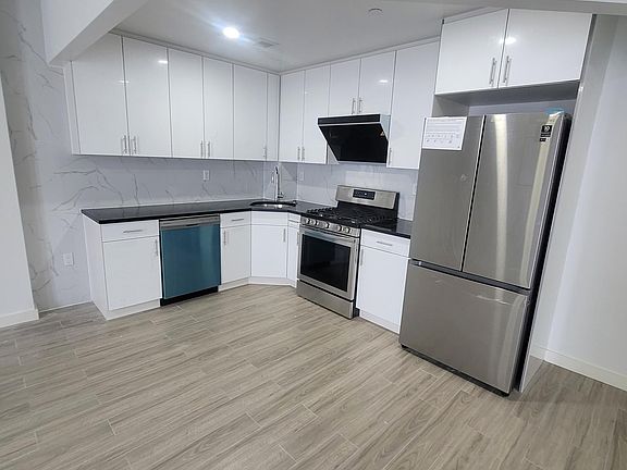 2nd image of 14425 Sanford Ave APT 7E