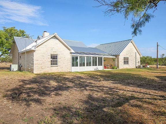 4th image of 1483 Fm 1343