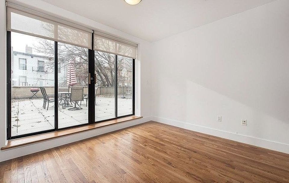 1st image of 80 Meserole St APT 1N