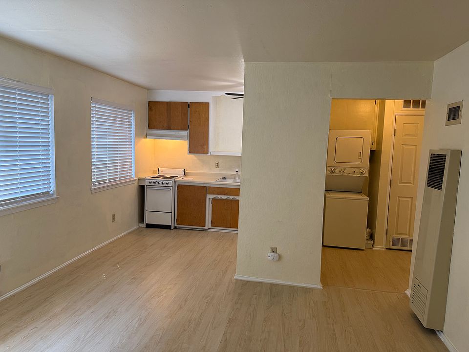 1st image of 2103 3rd St APT D