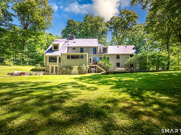 2nd image of 33 Hunter Lane