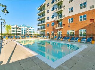 30 Southfield Ave APT 114, Stamford, CT 06902