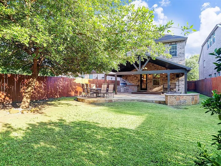 7604 Janak Dr — Photo 3