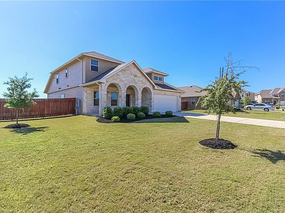 3rd image of 573 Sweet Gum Dr