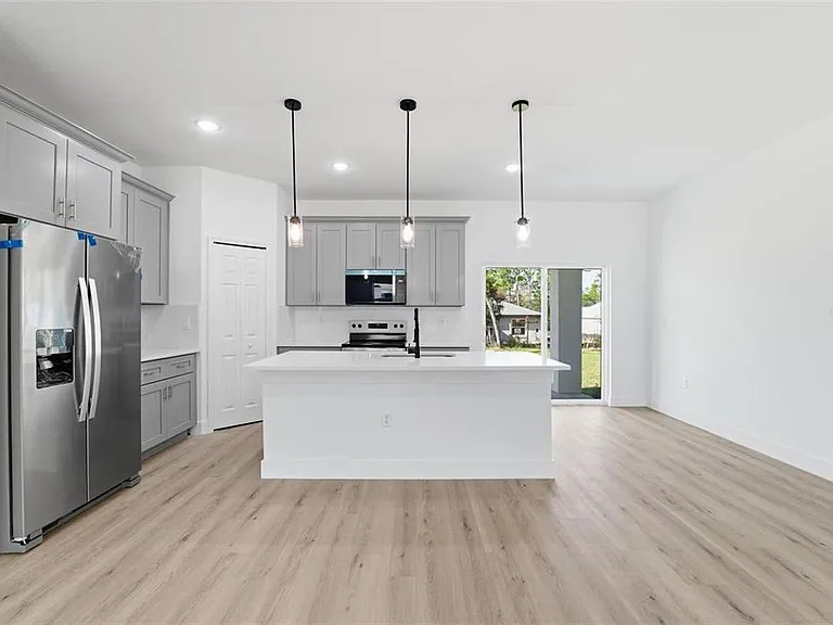 2275 W Linden Dr — Photo 13