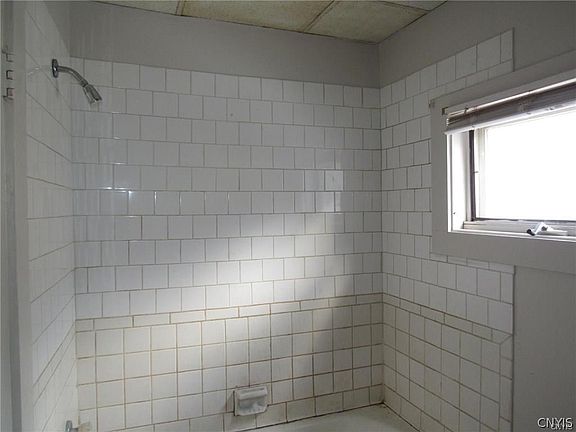 5th image of 139 Cannon St