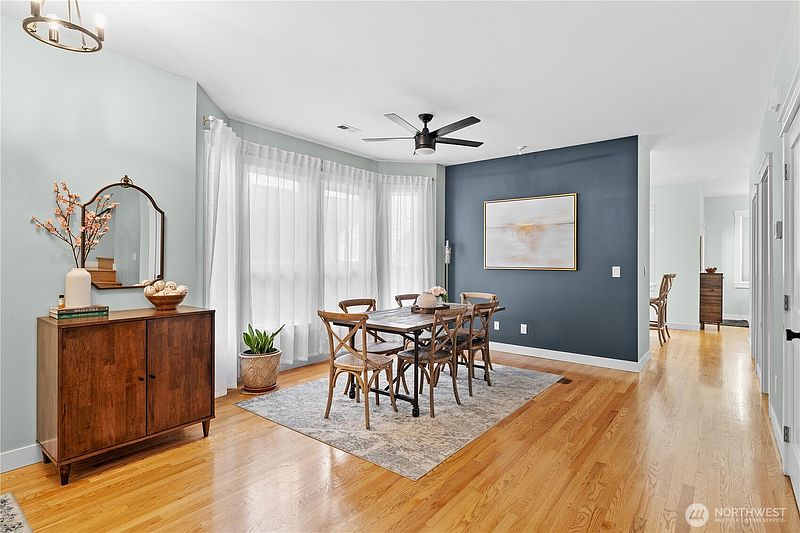 4th image of 34743 SE Ridge Street