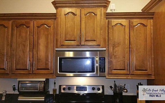 3rd image of 2822 Elsworth Ln