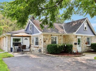 630 Westowne Ave, Waukesha, WI