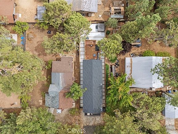 3rd image of 547 Holmes Ln
