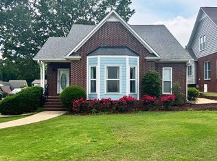 1133 Mayland Ln, Vestavia Hills, AL 35216
