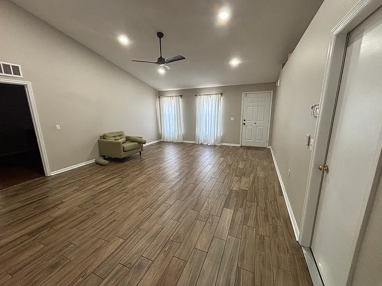 3673 Wellington Pl — Photo 7