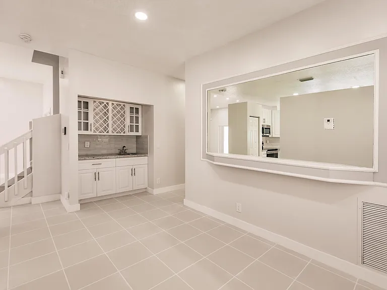 6292 NW 40th Ave — Photo 8