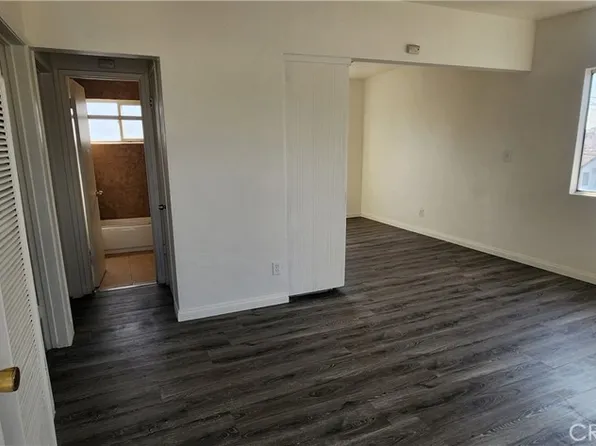 910 E 90th St, Los Angeles, CA 90002