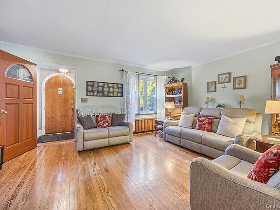 5th image of 88-30 Cooper Avenue