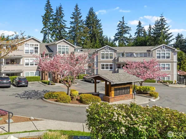 8500 Main Street #F215, Edmonds, WA 98026