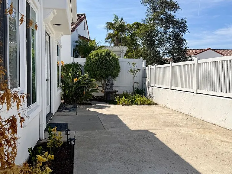 4968 Lamia Way — Photo 7