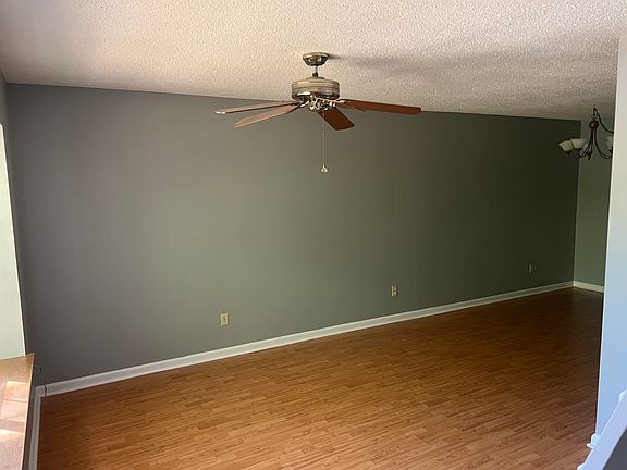 3rd image of 3742 Rockbrook Dr