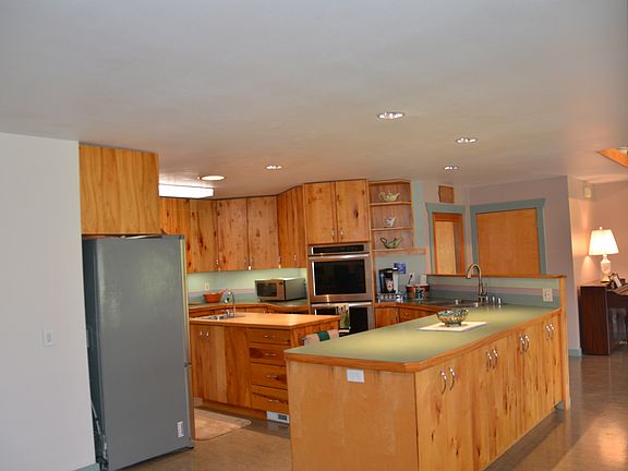 5th image of 3206 88th St E