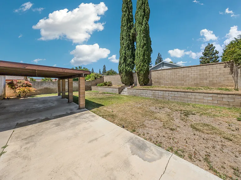 7750 Perlite Ave — Photo 34