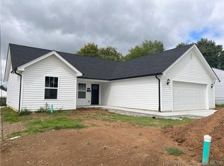 118 Halcyon Dr, Charlestown, IN