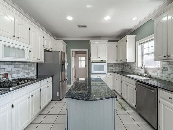 3rd image of 6209 W Aaron St