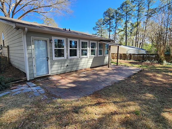 2nd image of 1412 Rock Dr