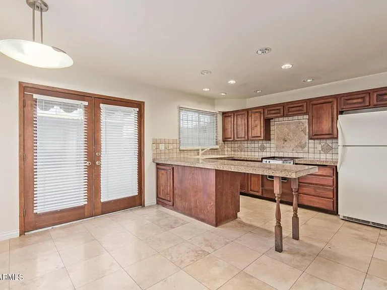 6937 E Osborn Rd #D — Photo 8