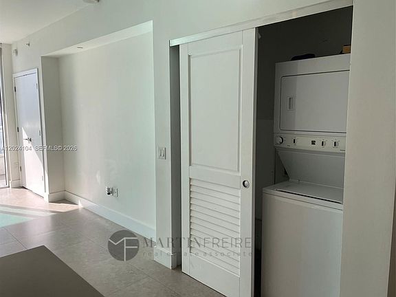 4th image of 1080 Brickell Ave Unit 2005