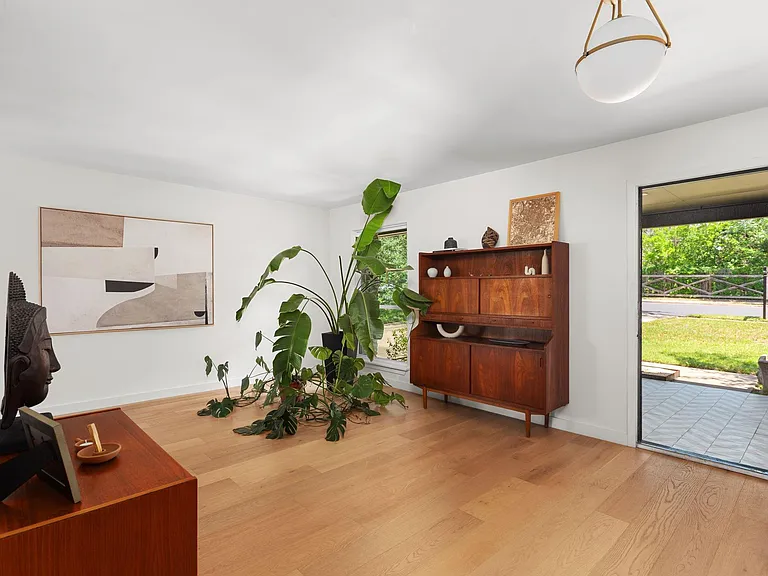 7824 Manassas Dr — Photo 10
