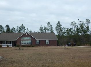287 Lake Ridge Dr, Baxley, GA 31513