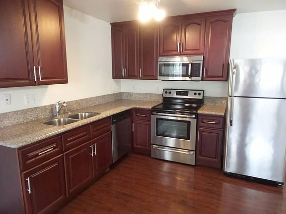 4th image of 5724 Mildred St APT 2
