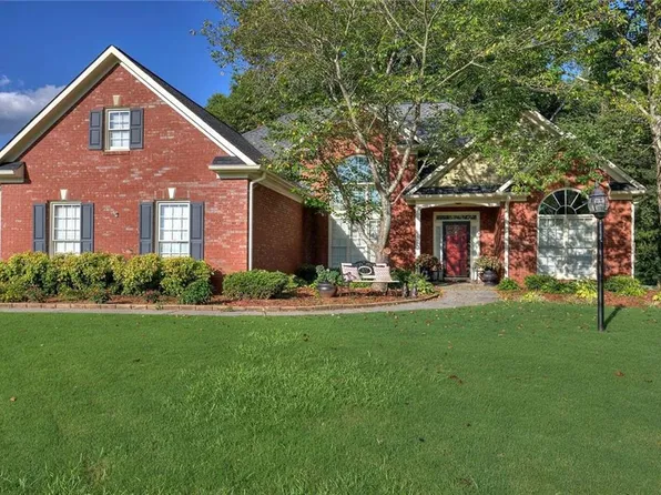 13 Secretariat Ct NE, Cartersville, GA 30121