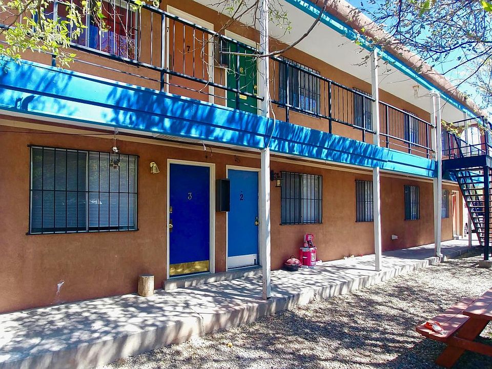 1st image of 313 Girard Blvd SE APT 8