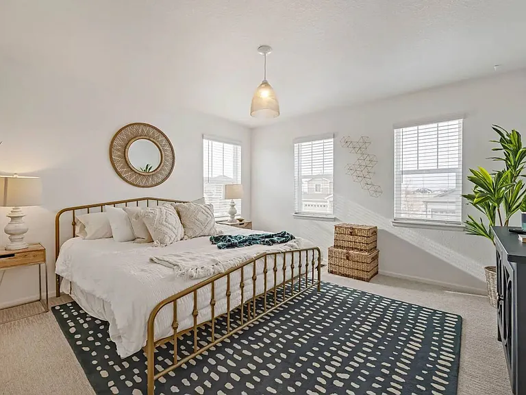 5597 Carmon Dr — Photo 9