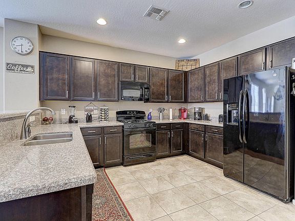 4th image of 17859 W Desert Wind Dr