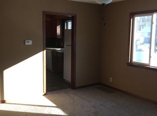 1104 N 52nd St, Lincoln, NE 68504