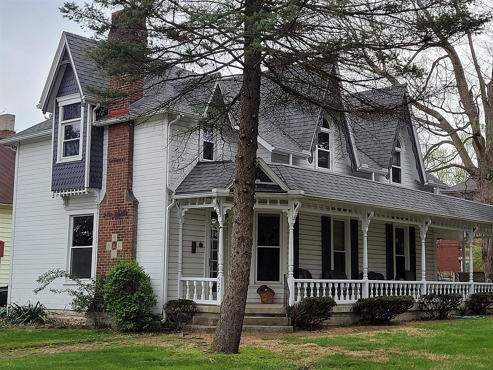 1st image of 527 N Main St