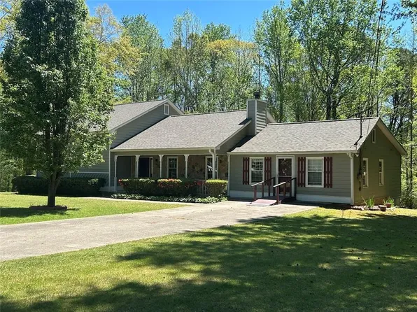 84 Trellis Ct, Carrollton, GA 30116