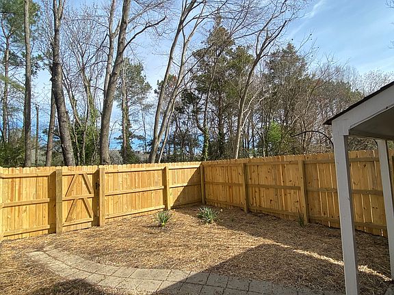 4th image of 8136 Provincetown Dr