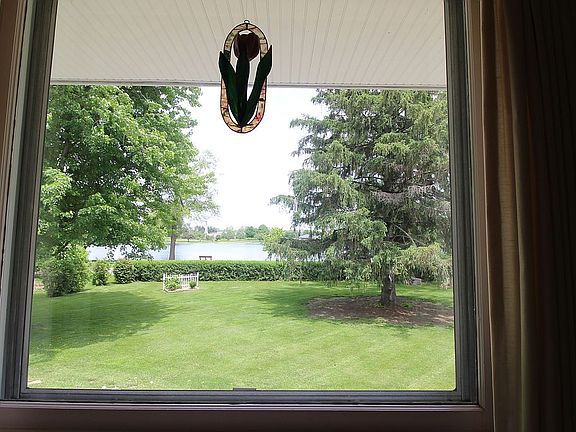 5th image of 1408 Lakeview Dr