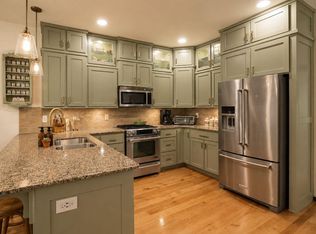 986 Stoneridge Ave, Ashland, OR 97520