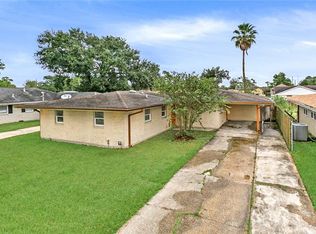 4659 Sandalwood St, New Orleans, LA 70127