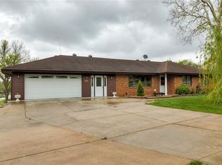 4705 Fairview Dr, Pleasant Hill, IA 50327
